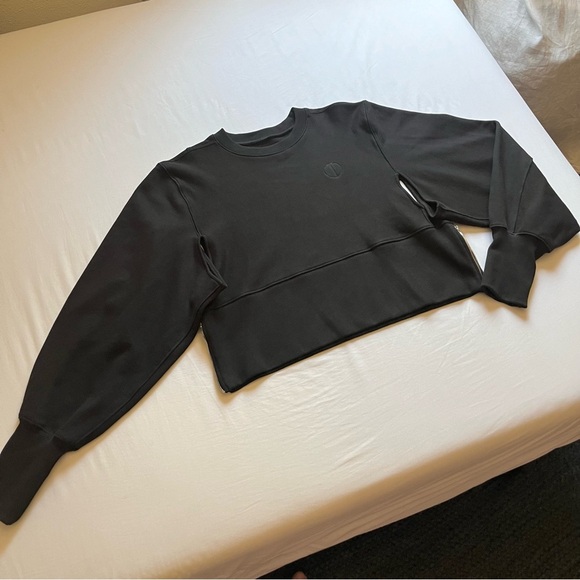 TRE BY NATALIE RATABESI black cutout boxy oversized puff sleeve sweater - Picture 1 of 8